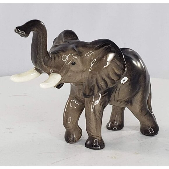 Hagen Renaker Mama Elephant Trunk Up Miniature Figurine - Picture 2 of 7